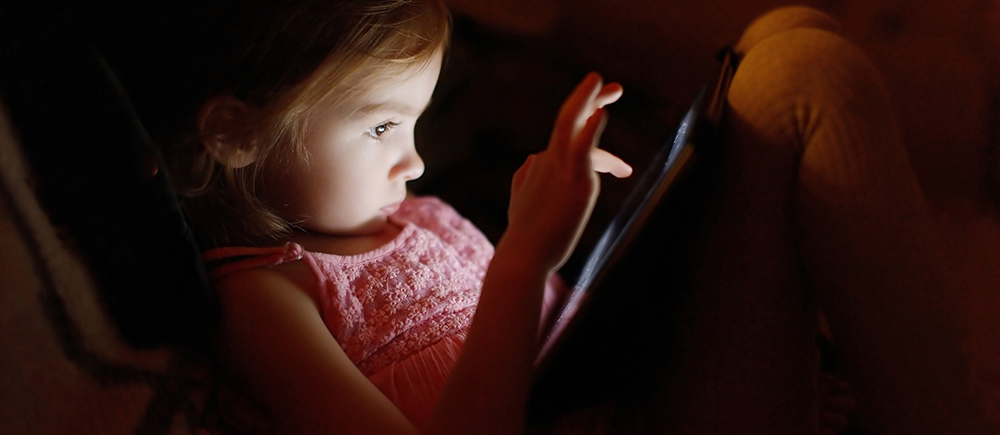 Le BICE et ses organisations partenaires se mobilisent contre les risques d’abus sexuels des enfants sur Internet.