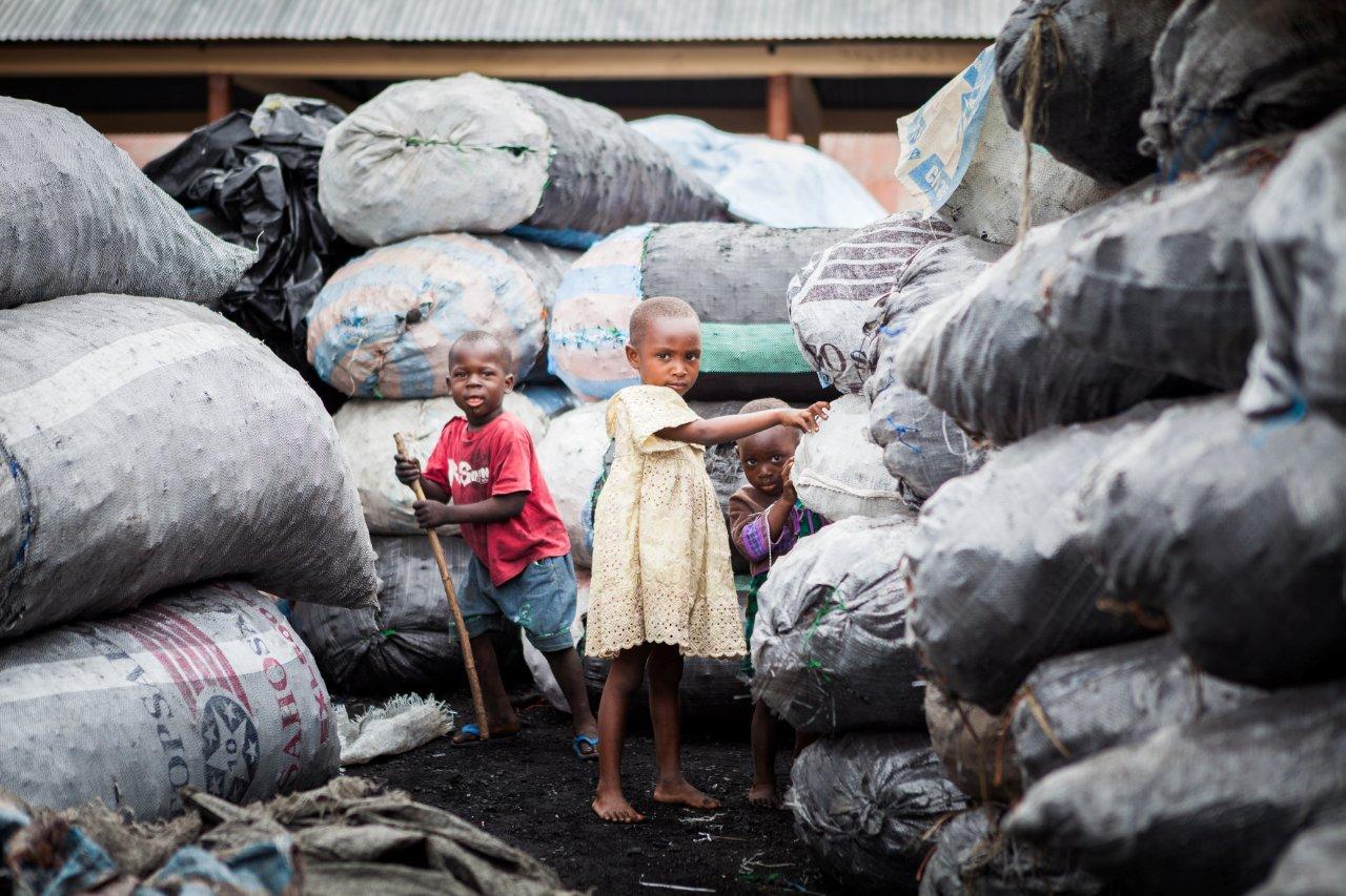 Actualités du BICE - Photo prise au Togo, enfants des rues