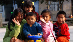 Enfants accompagnés par le CEDAPP au Pérou