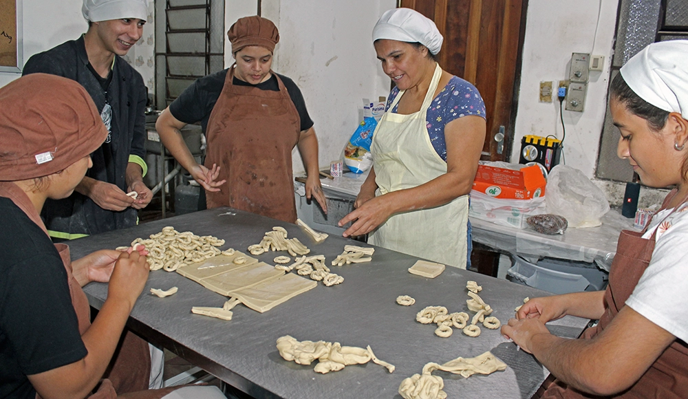 formation boulangerie au paraguay pour des jeunes vulnérables