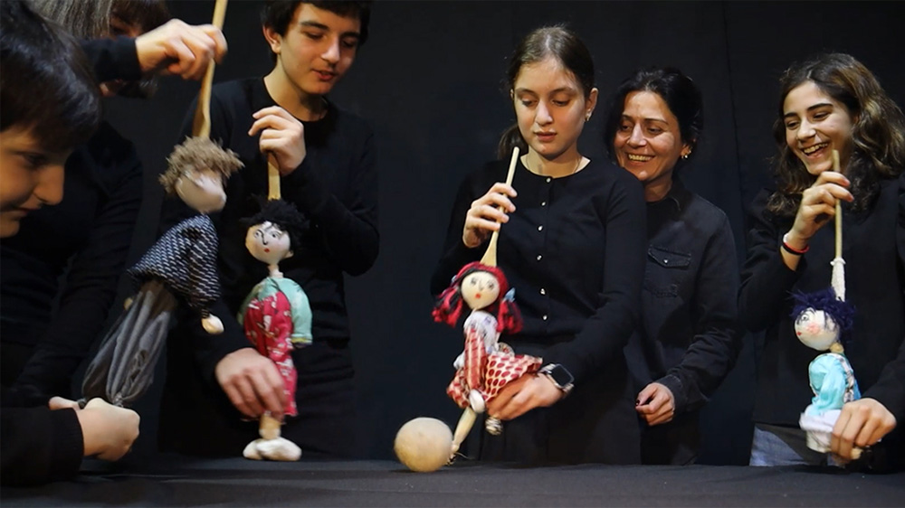 Géorgie : Des marionnettes pour briser les barrières